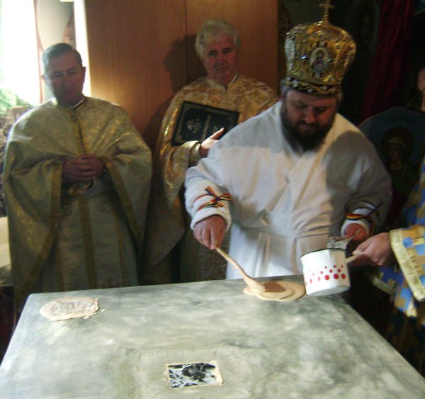 Târnosire de biserică în Ţara Haţegului 101492