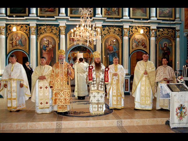 130 de ani de la sfinţirea bisericii din Toracu Mare 101517