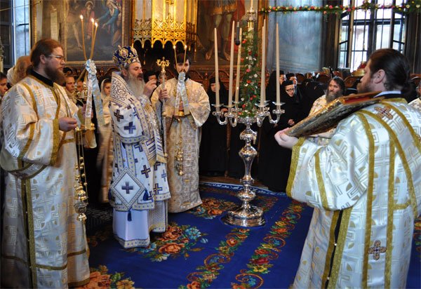 Cinstirea Sfinţilor Arhangheli la Mănăstirea Agapia 101507