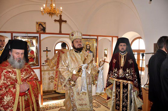 Liturghie arhierească la Schitul Marca 101512