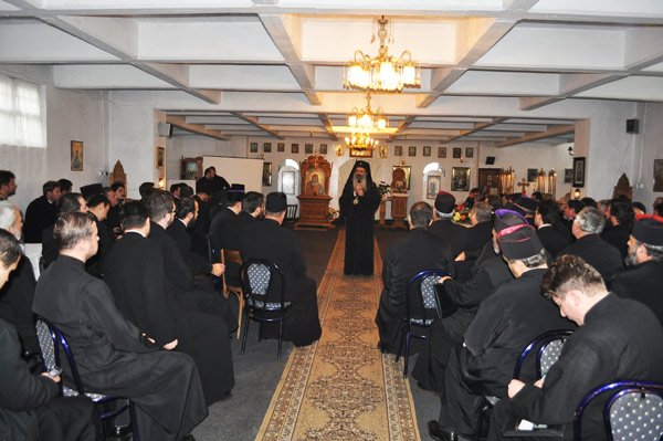 „Izvorul adevăratei bucurii şi adevăratei libertăţi se află în legătura omului cu Biserica“ 101537