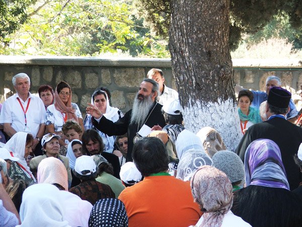 Pe urmele Sfântului Cuvios Ioan Iacob Hozevitul 101539