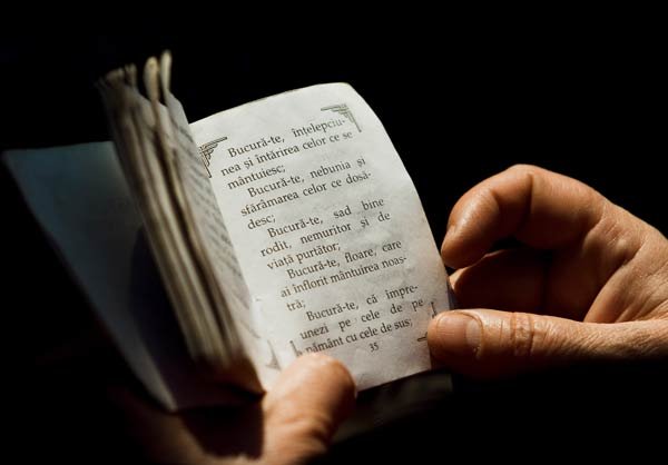 Şi totuşi există credinţă în politică 101530