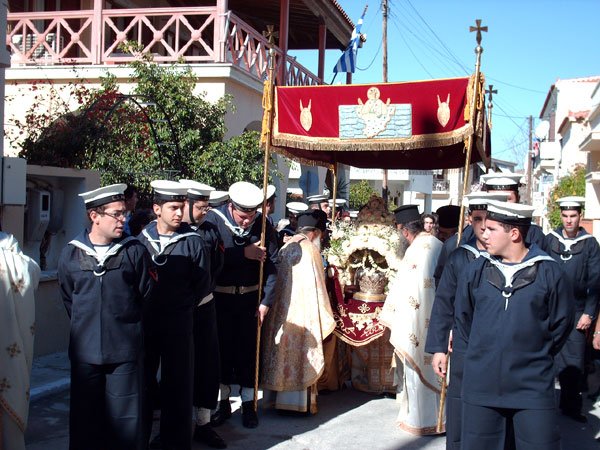 Un hram de neuitat în Eghina 101603