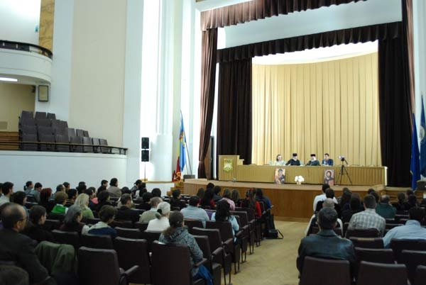 Crezul şi Autocefalia, prezentate studenţilor 101673