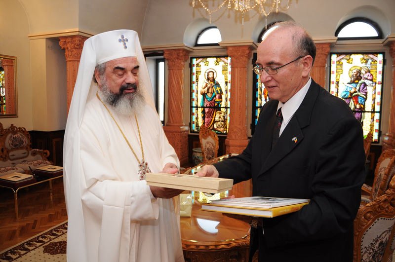 Ambasadorii Marii Britanii şi Israelului, la Patriarhie 101725