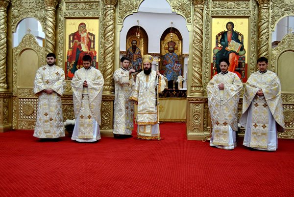 Clerici noi în Episcopia Caransebeşului 101751