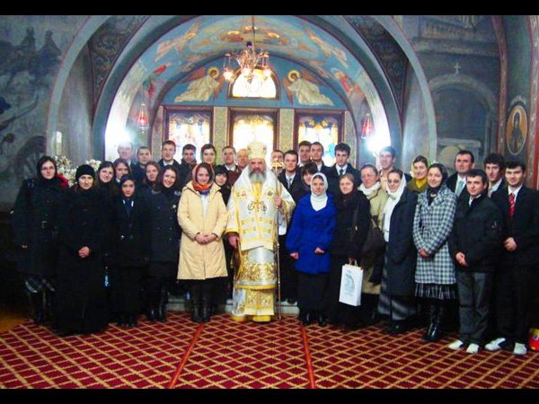 Experienţele tinerilor care se apropie de Biserică 101746