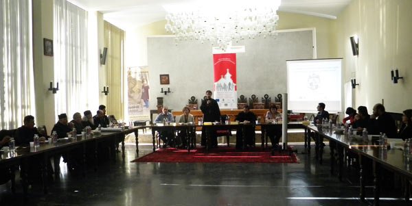 Întâlnire de lucru pe teme sociale în Arhiepiscopia Craiovei 101743