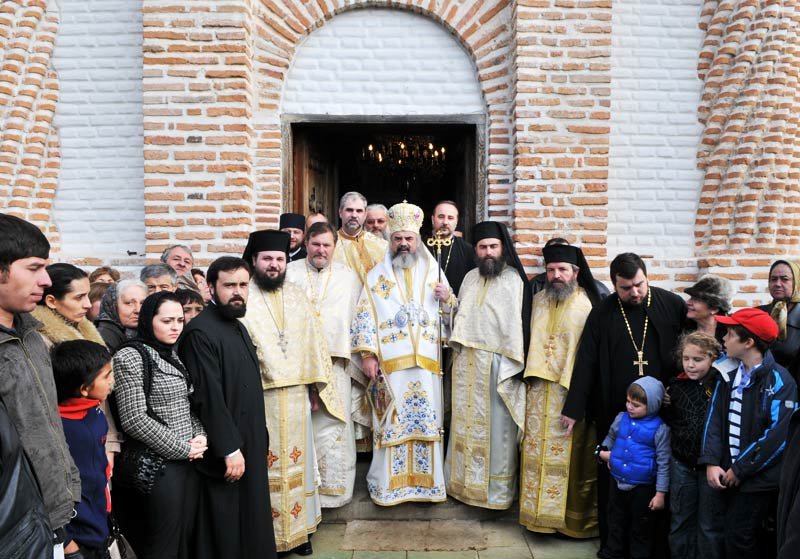 Hram la Mănăstirea Snagov 101816