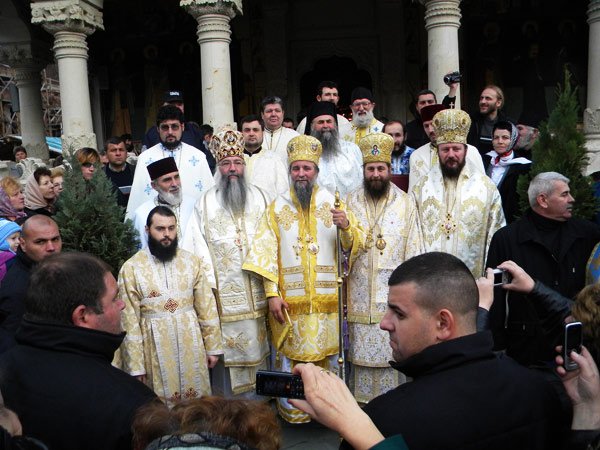 Resfinţire la Mănăstirea Lainici 101839