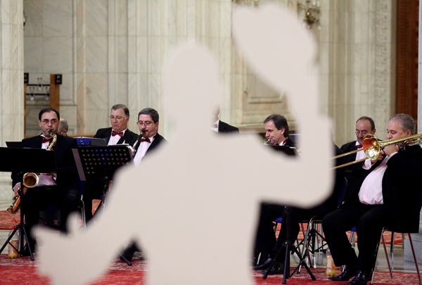 Milostenia şi ştiinţa întrajutorării 101875