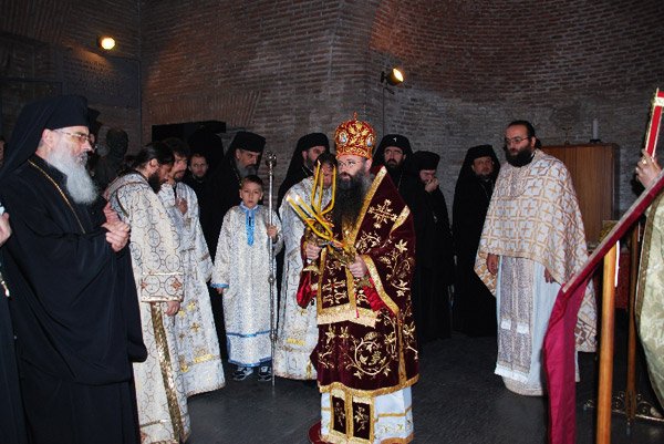 Liturghie ortodoxă la catacombele Sfântului Calist din Roma 101952