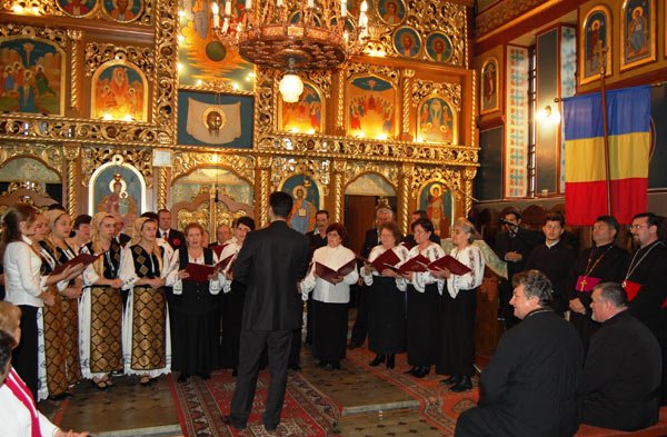 Coruri bănăţene în concert la Parohia Ghiroda Veche 102087