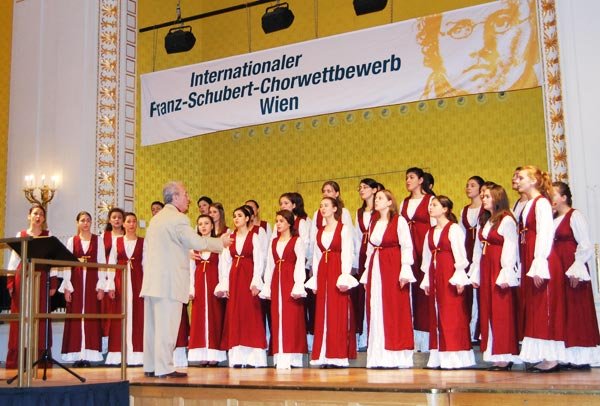 Corul Symbol a câştigat două premii 102096