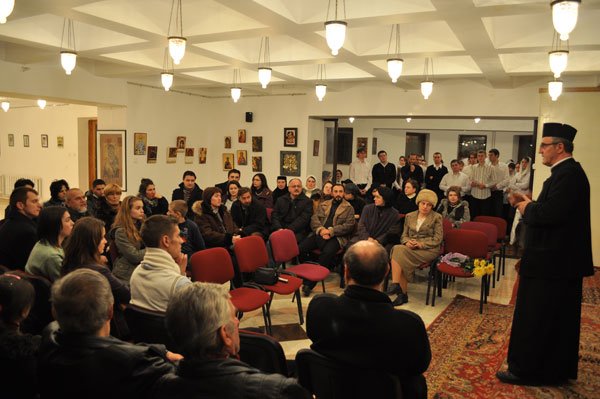 Expoziţia de miniaturi şi icoane „Lumină din Lumină“ 102117