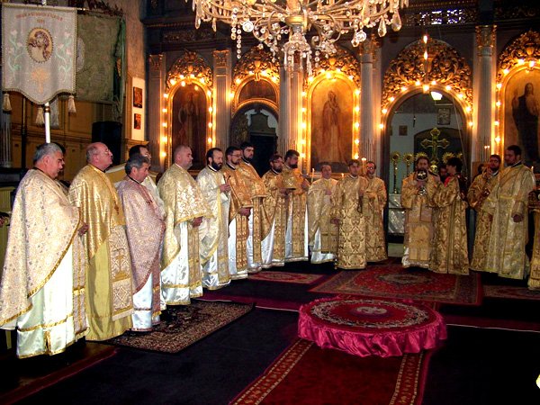 Ierarhul din Mira Lichiei, prăznuit de românii din diaspora 102162