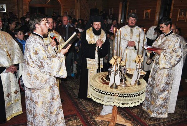 Hramul Bisericii „Sf. Ierarh Nicolae“ din Caransebeş 102212