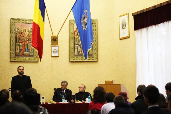 Simpozion dedicat Crezului, la Braşov 102199