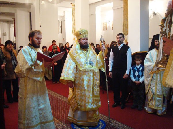 Slujire arhierească la Catedrala episcopală 102230