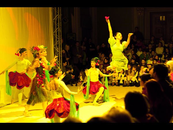 „Crăiasa zăpezii“, spectacol cu casa închisă 102262