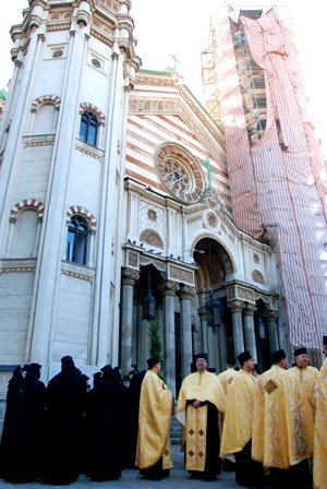 Hramul a două biserici bucureştene 102254