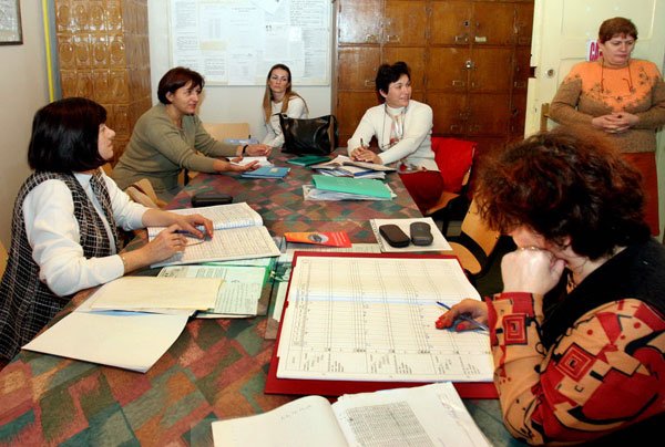 Salariile câştigate în instanţă de profesori vor fi plătite din 2012 102281