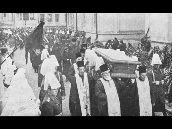 Funeraliile primului patriarh al României 102312