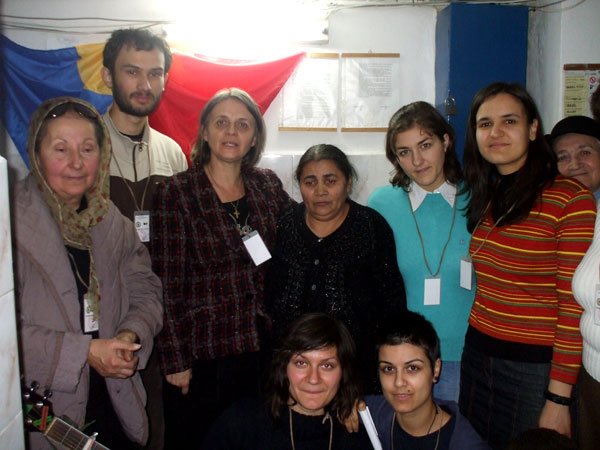 O colindă pentru deţinutele de la Craiova 102332