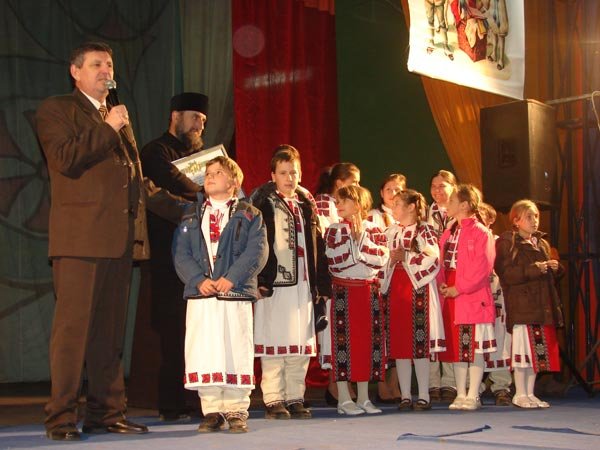 80 de lucrări ale copiilor, expuse la Casa de Cultură din Urziceni 102371