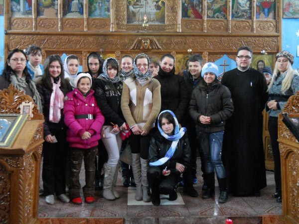 Concert de colinde la Parohia Ticvaniu Mare 102386