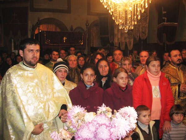 Sfântul Spiridon, cinstit la Parohia Gornea din Oraviţa 102385