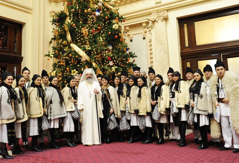 „Colindătorii leagă generaţiile între ele“ 102397