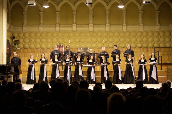 Educație și cultură: „O magnum misterium“, la Filarmonica ieşeană 102425