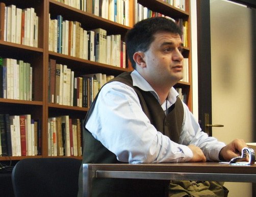 Vom ajunge ca nişte albine care nu găsesc stupul 102395