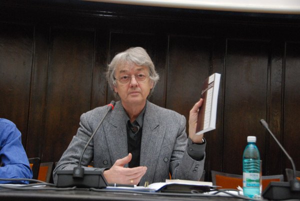 „Esenţa unei sărbători o găsiţi în tropar şi în condac“ 102444