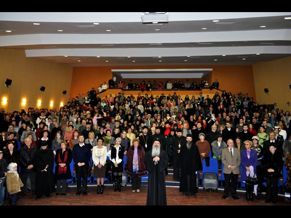 Vestirea Naşterii Domnului la Botoşani, Piatra Neamţ şi Iaşi 102512