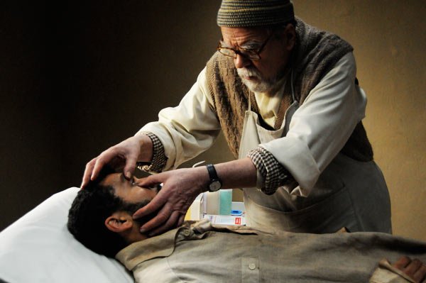 „Despre oameni şi dumnezei“ 102533