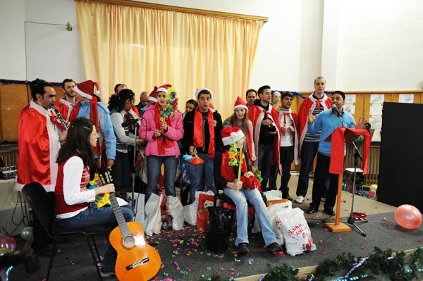 Crăciun în spatele gratiilor 102582