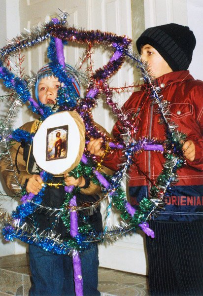 Secvenţe din magia vechilor şi actualelor obiceiuri româneşti 102586