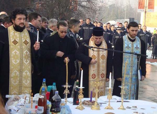 Eroii Revoluţiei, pomeniţi la Aeroportul Otopeni 102612