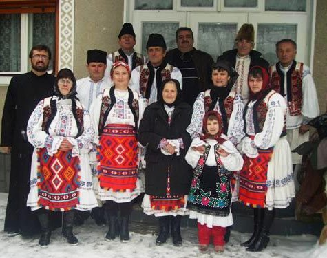 Obiceiuri străvechi de colindat în Ţara Crişurilor 102646