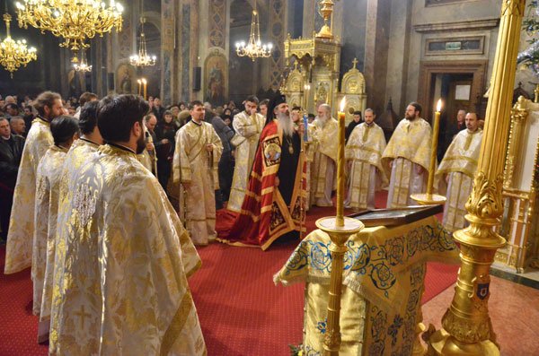 Slujbe arhiereşti în Iaşi, Botoşani şi Piatra Neamţ în zilele de Crăciun 102673