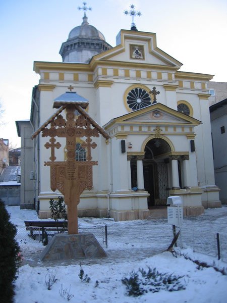 Hram şi sfinţire de troiţă 102681