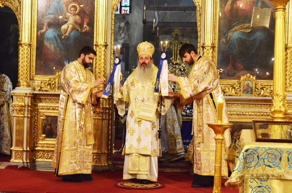 „Dumnezeu să ne dăruiască, de-a lungul acestui an, sentimentul prezenţei Lui în orice clipă“ 102719