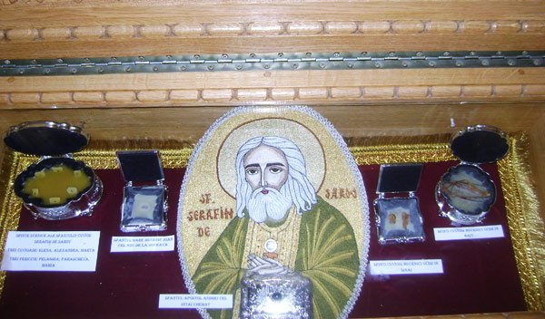 Mănăstirea Eşanca a împlinit în ziua hramului un an de la înfiinţare 102720