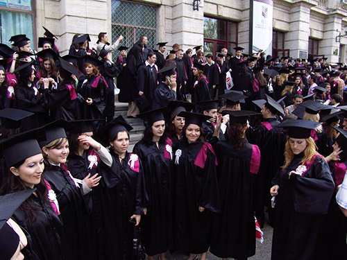 Educație și cultură: Ce schimbări aduce Legea educaţiei în învăţământul superior 102754