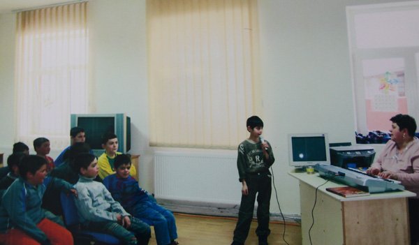 Centrul de la Homorod, casă şi şcoală pentru 120 de copii 102776