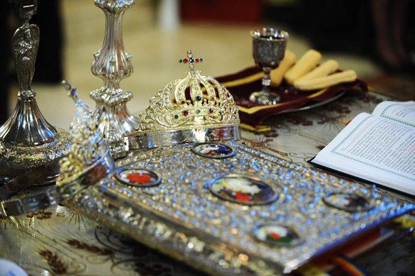 2011 - Anul omagial al Sfântului Botez şi al Sfintei Cununii 102802