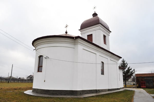 Două veacuri de existenţă a Bisericii „Sfântul Nicolae“ 102928